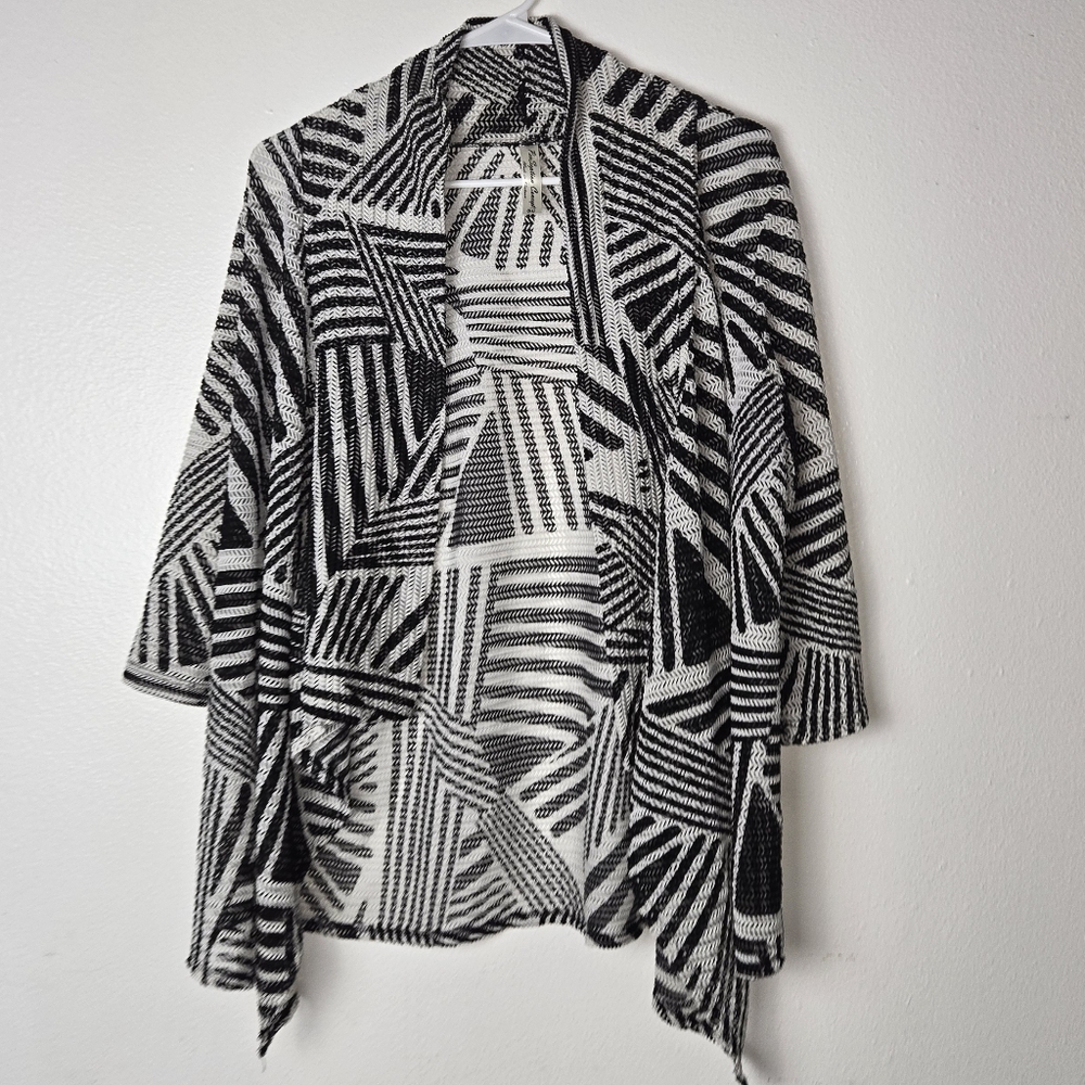 PerSeption Concept Monochrome Zigzag Knit